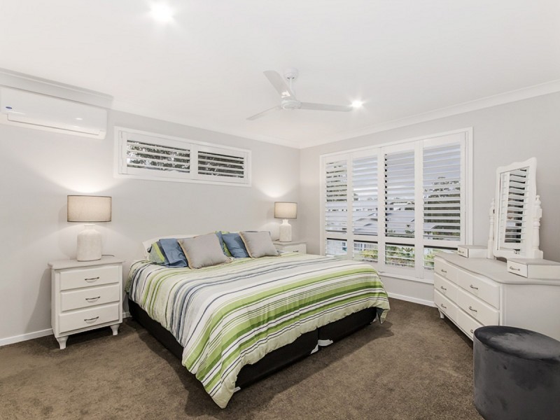 2 Greenview Place, Reedy Creek QLD 4227