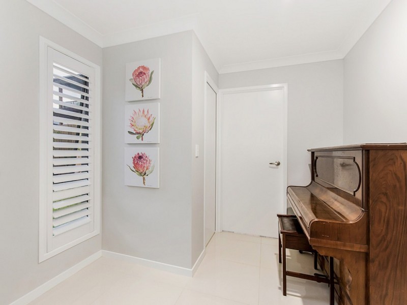 2 Greenview Place, Reedy Creek QLD 4227