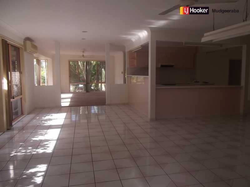 31 Longmorn Cres, Merrimac QLD 4226