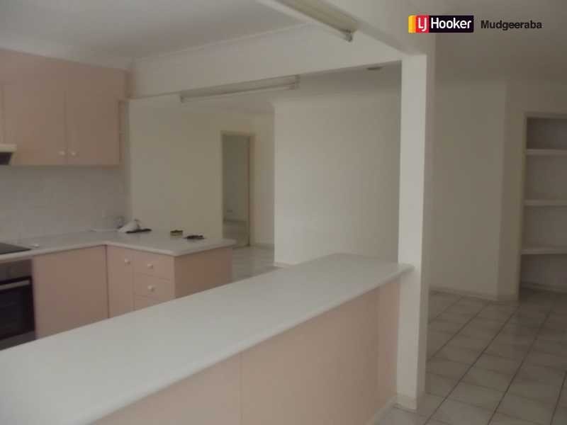 31 Longmorn Cres, Merrimac QLD 4226