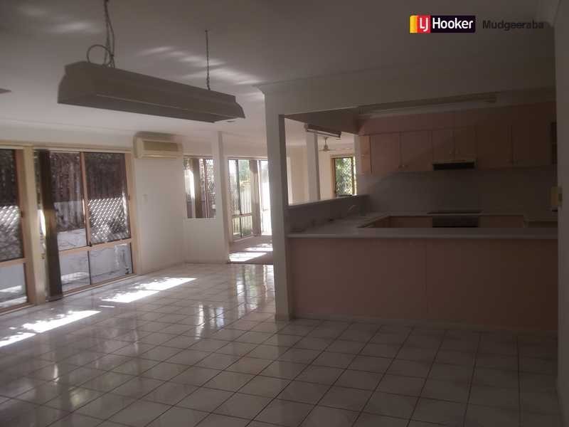 31 Longmorn Cres, Merrimac QLD 4226