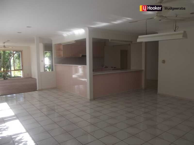 31 Longmorn Cres, Merrimac QLD 4226