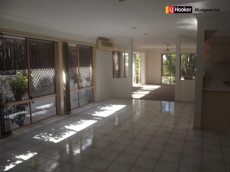 31 Longmorn Cres, Merrimac QLD 4226