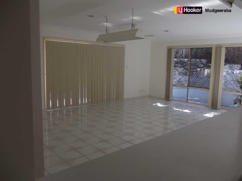 31 Longmorn Cres, Merrimac QLD 4226