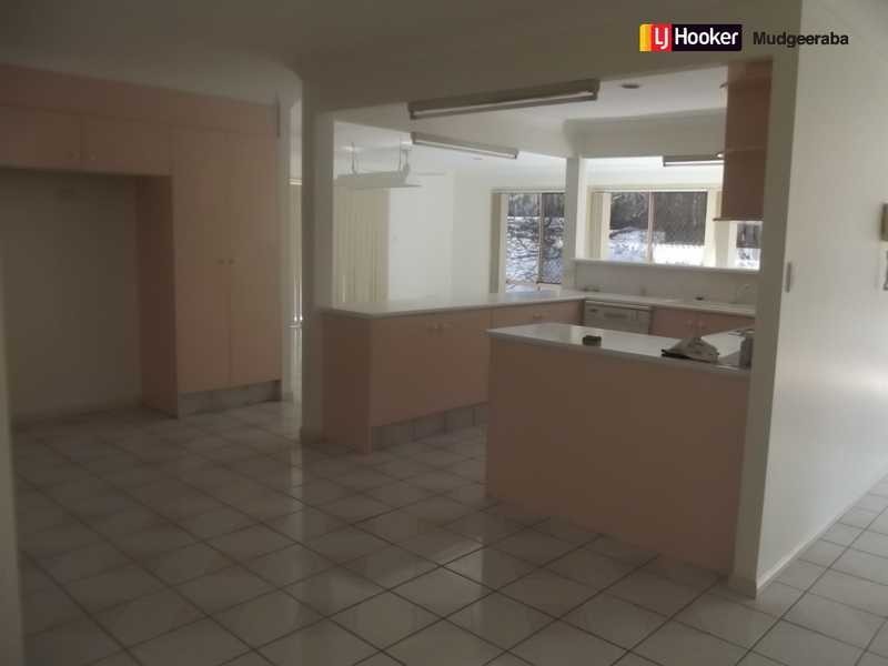 31 Longmorn Cres, Merrimac QLD 4226