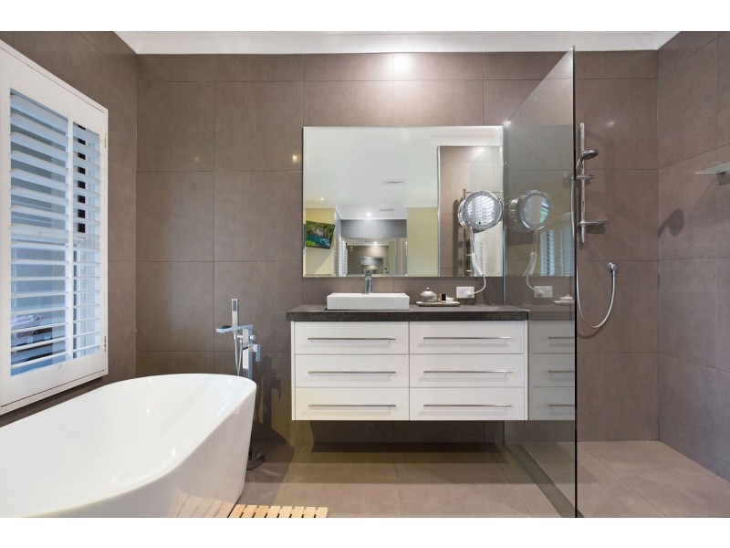 59 Broadoak Court, Bonogin QLD 4213