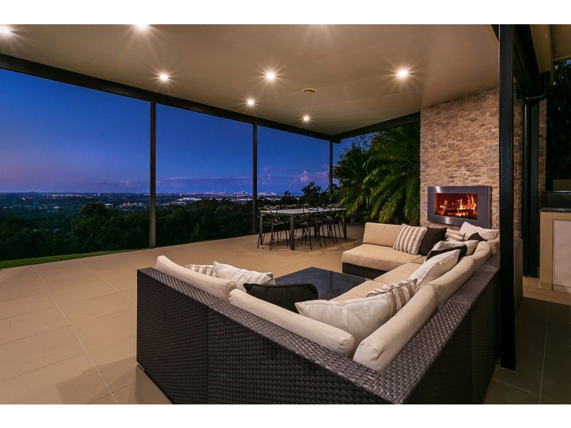 125 Strawberry Road, Bonogin QLD 4213