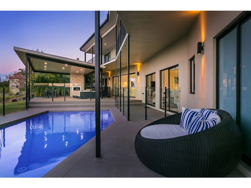 125 Strawberry Road, Bonogin QLD 4213