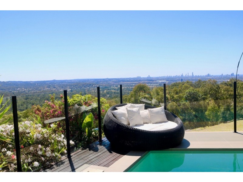 125 Strawberry Road, Bonogin QLD 4213