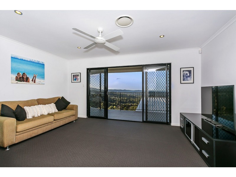 125 Strawberry Road, Bonogin QLD 4213