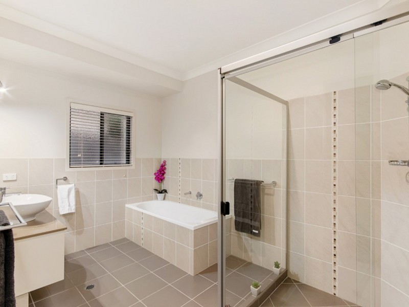 12 Culgoora Crescent, Reedy Creek QLD 4227