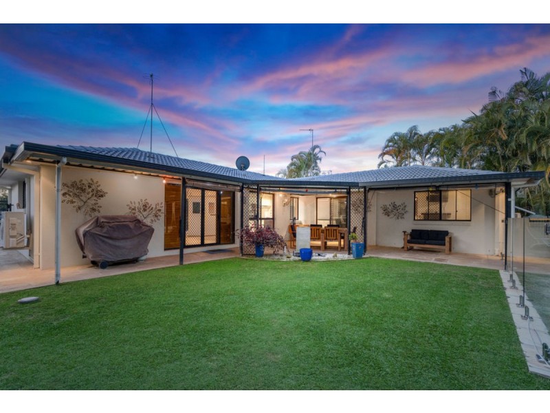 30 Madigan Road, Carrara QLD 4211