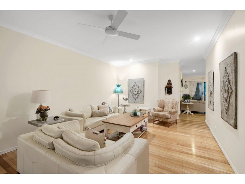 11 Wisteria Court, Tallebudgera Valley QLD 4228