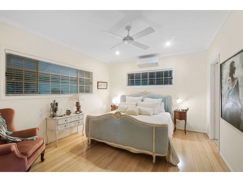 11 Wisteria Court, Tallebudgera Valley QLD 4228