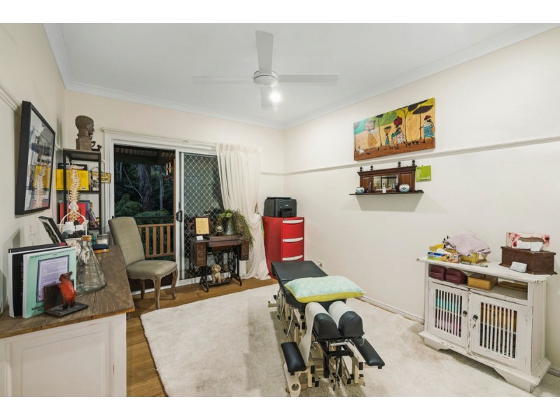 11 Wisteria Court, Tallebudgera Valley QLD 4228