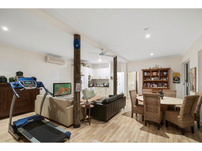 11 Wisteria Court, Tallebudgera Valley QLD 4228