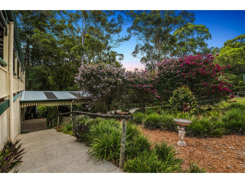11 Wisteria Court, Tallebudgera Valley QLD 4228