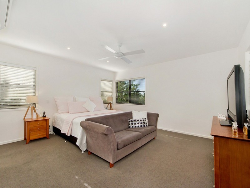 7 Barton Street, Reedy Creek QLD 4227