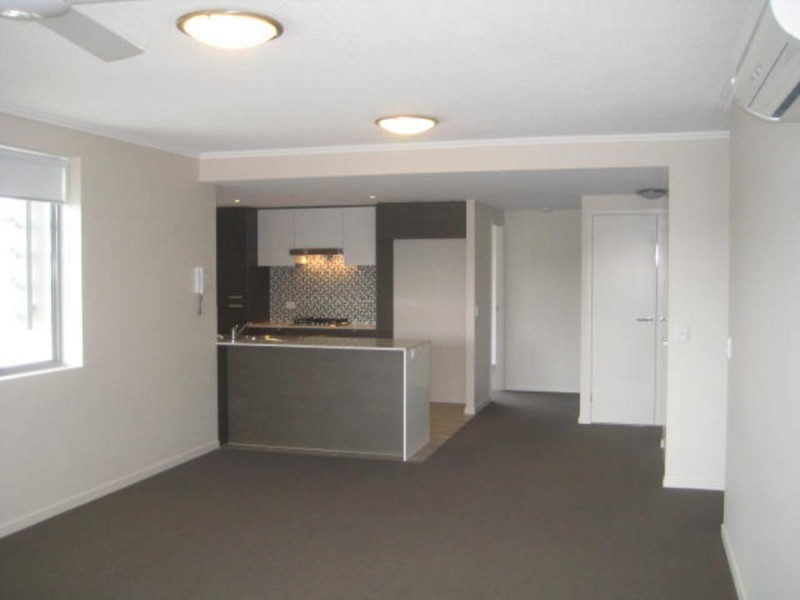 4 Cirrus/154 Musgrave Avenue, Southport QLD 4215