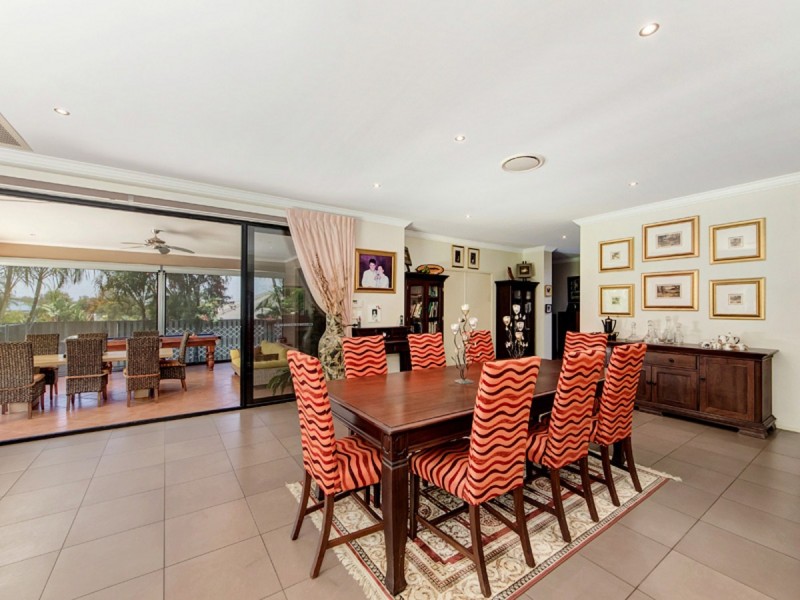 6 Molonglo Close, Reedy Creek QLD 4227