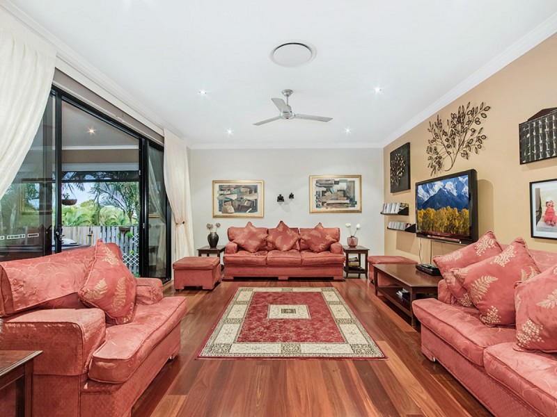 6 Molonglo Close, Reedy Creek QLD 4227