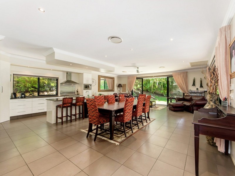 6 Molonglo Close, Reedy Creek QLD 4227