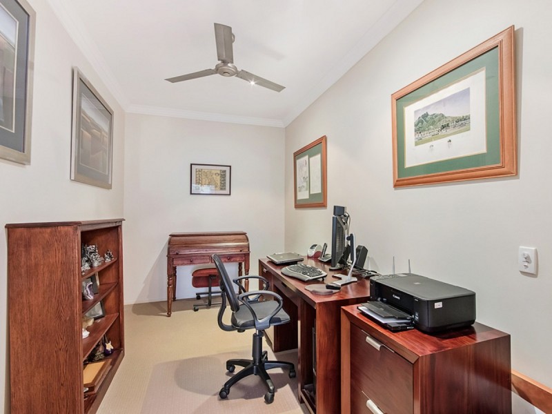 6 Molonglo Close, Reedy Creek QLD 4227