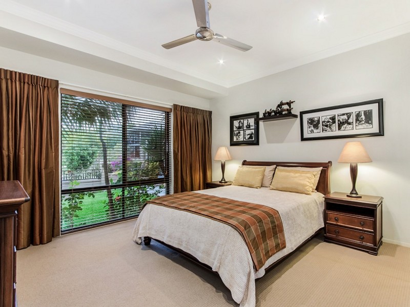 6 Molonglo Close, Reedy Creek QLD 4227