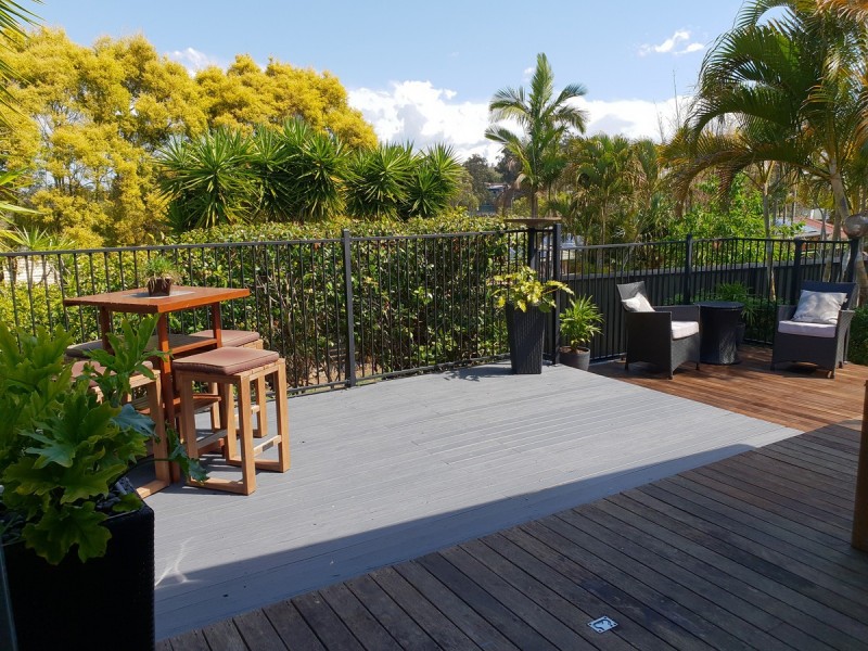 16 McLeod Street, Highland Park QLD 4211