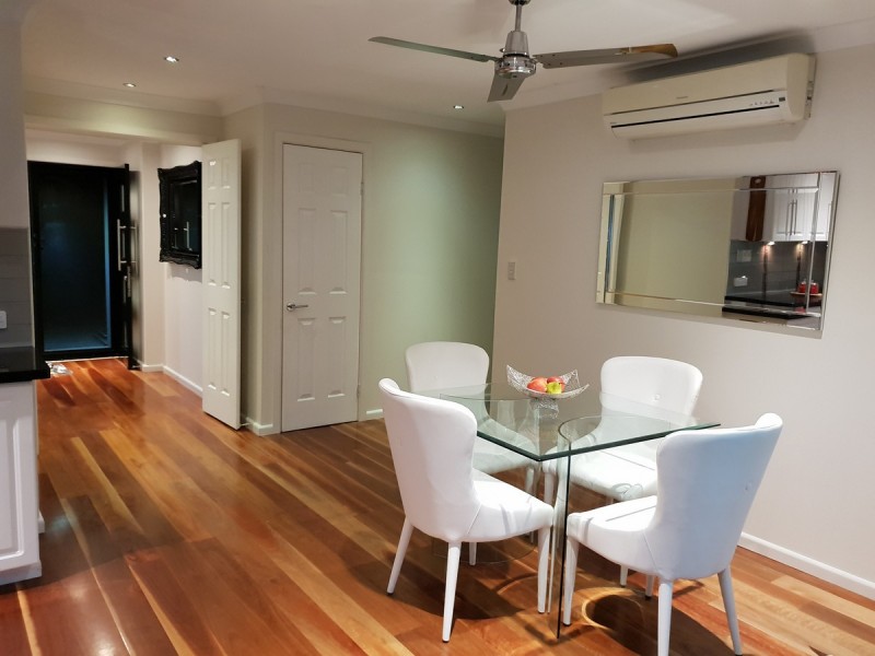 16 McLeod Street, Highland Park QLD 4211