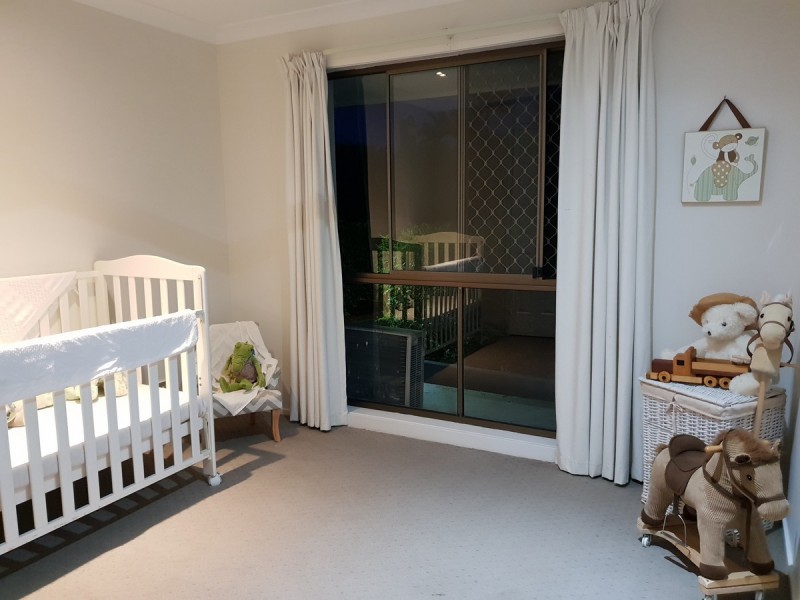 16 McLeod Street, Highland Park QLD 4211