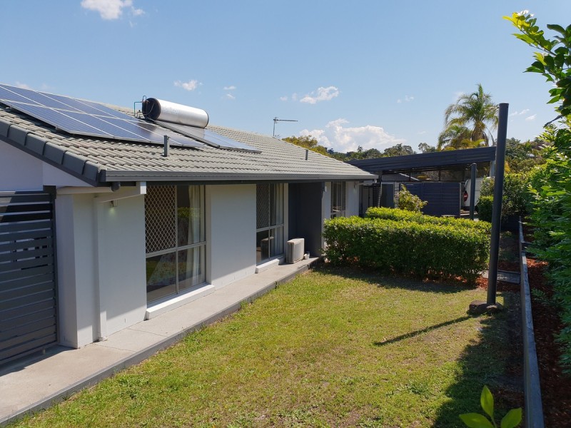 16 McLeod Street, Highland Park QLD 4211