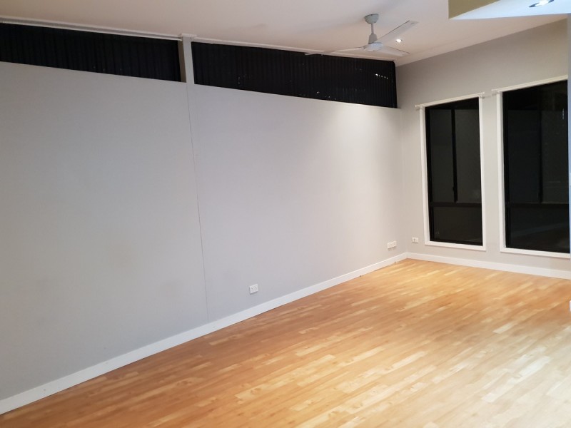 16 McLeod Street, Highland Park QLD 4211