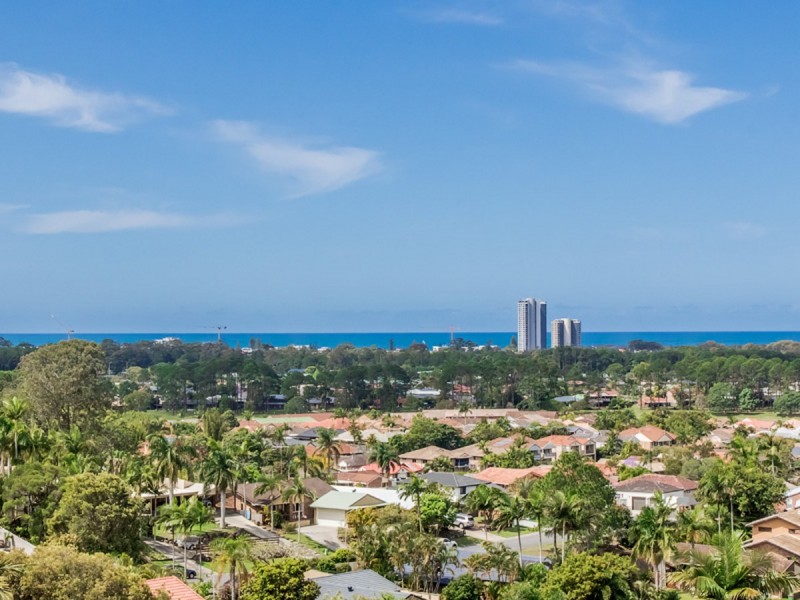 30 Foothill Street, Elanora QLD 4221