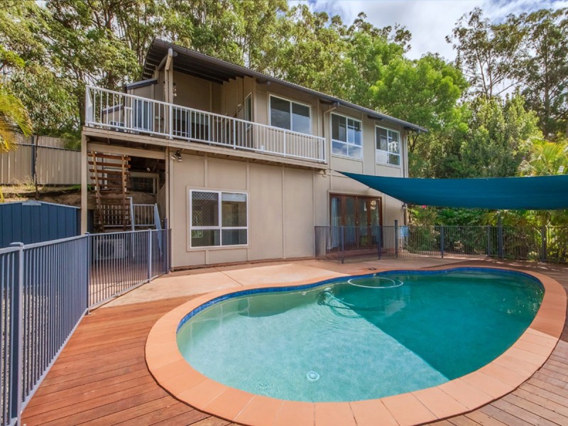 30 Foothill Street, Elanora QLD 4221