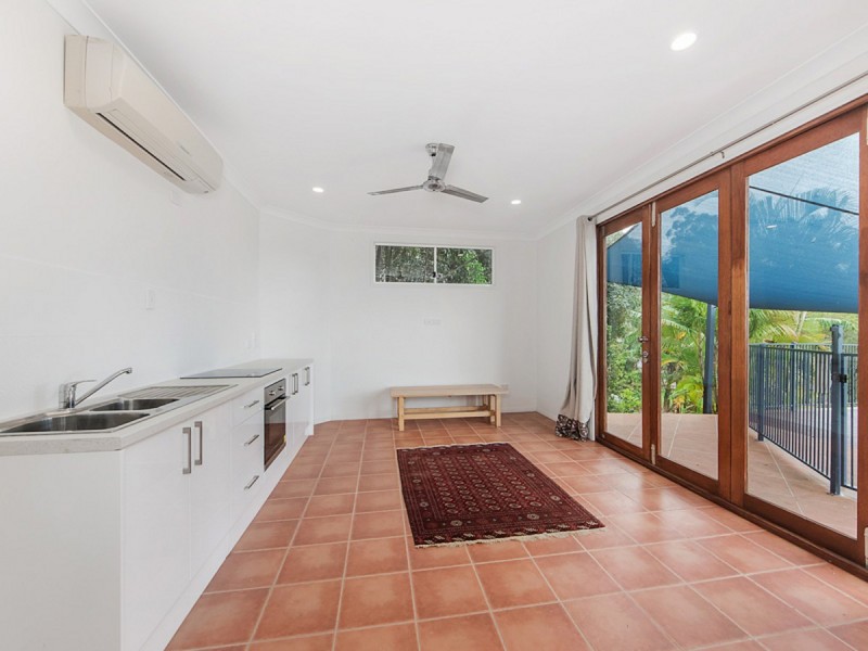 30 Foothill Street, Elanora QLD 4221