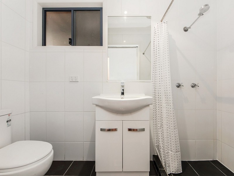 30 Foothill Street, Elanora QLD 4221