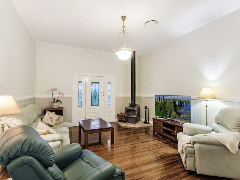 828 Tallebudgera Creek Road, Tallebudgera Valley QLD 4228