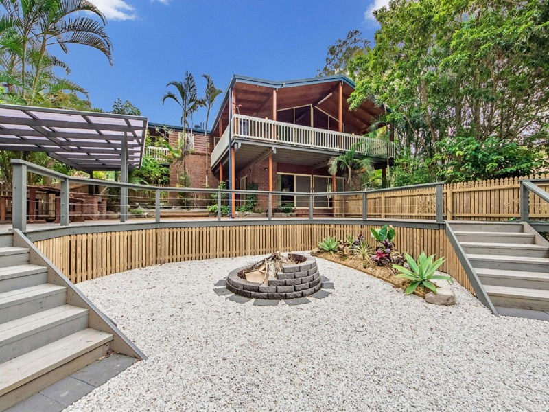 8 Coorabin Court, Tallebudgera QLD 4228