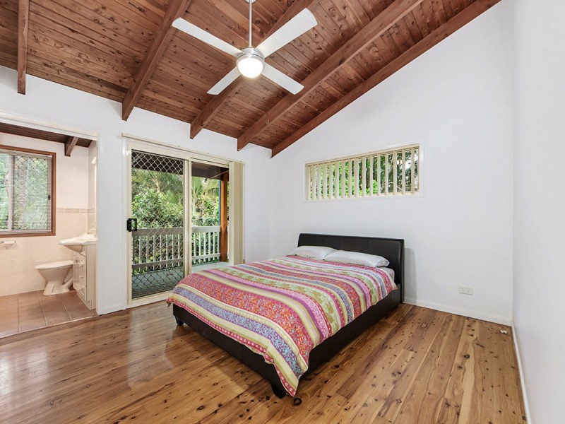 8 Coorabin Court, Tallebudgera QLD 4228