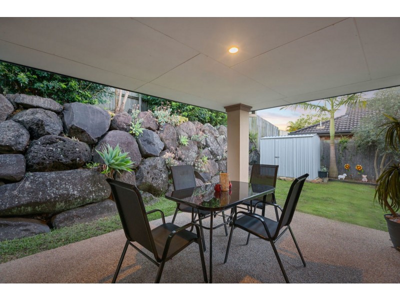 95 Crestwood Drive, Molendinar QLD 4214
