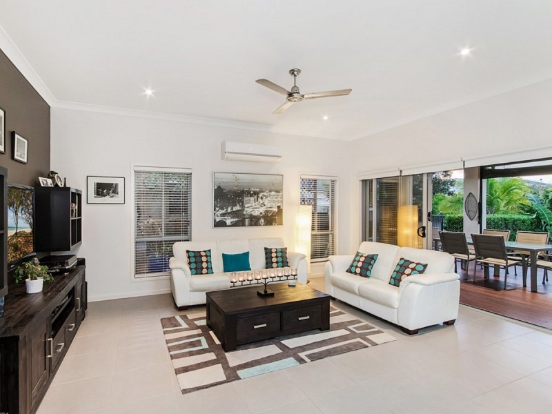 9 Rustyplum Court, Reedy Creek QLD 4227