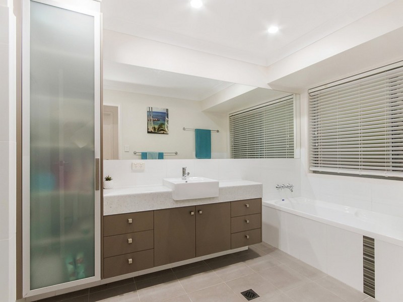 9 Rustyplum Court, Reedy Creek QLD 4227