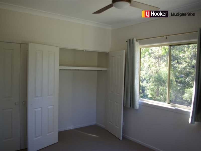 20A Leyshon Crt, Bonogin QLD 4213