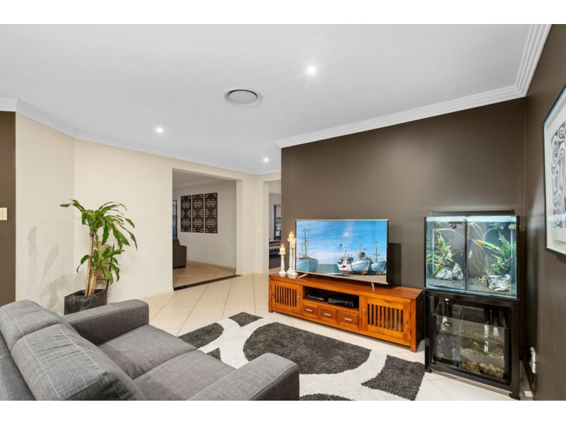 44 Lancewood Circuit, Robina QLD 4226