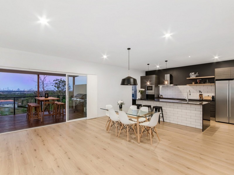 6 Horizon Place, Reedy Creek QLD 4227