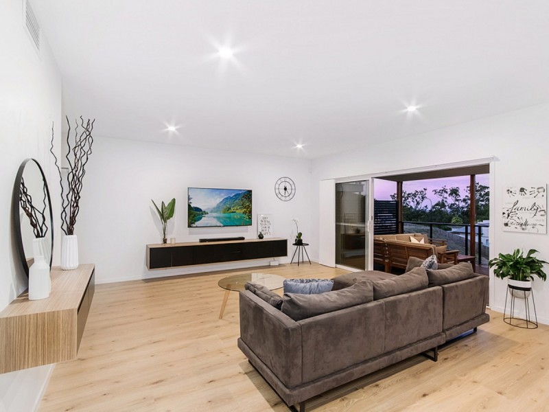 6 Horizon Place, Reedy Creek QLD 4227
