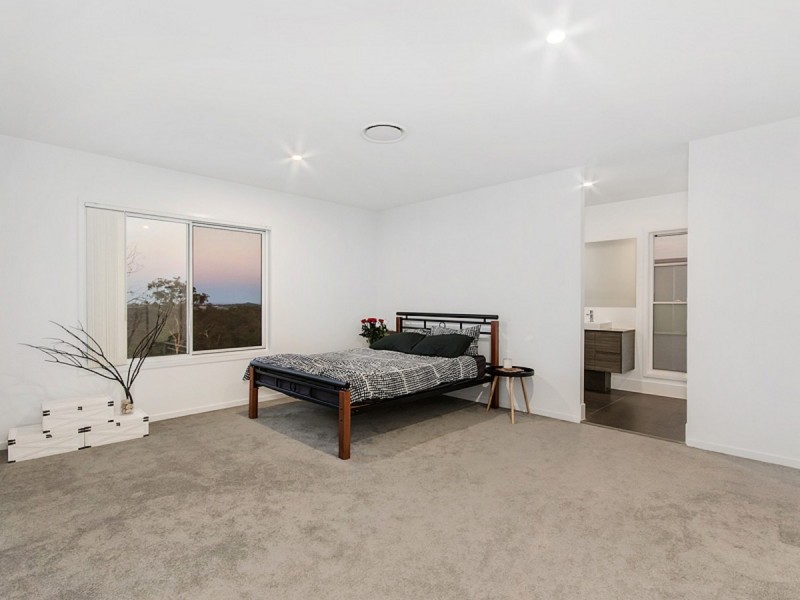 6 Horizon Place, Reedy Creek QLD 4227