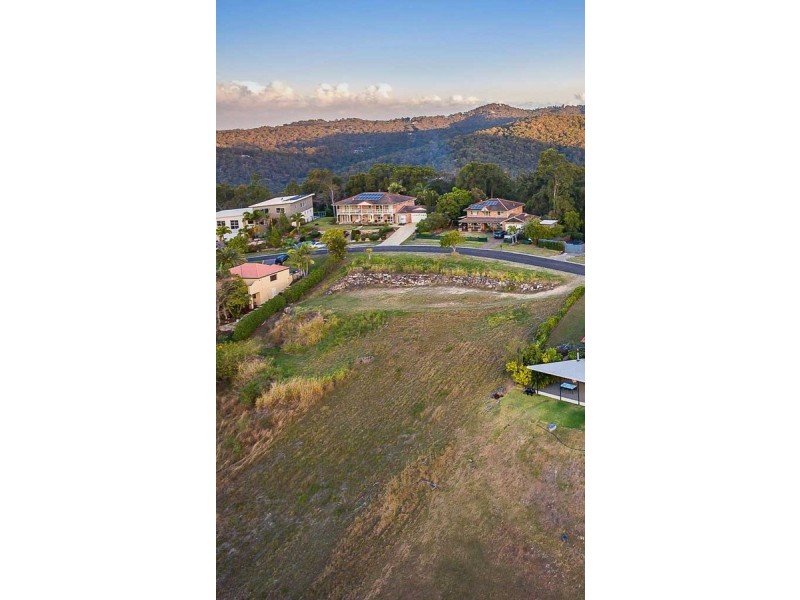 121 Strawberry Road, Bonogin QLD 4213