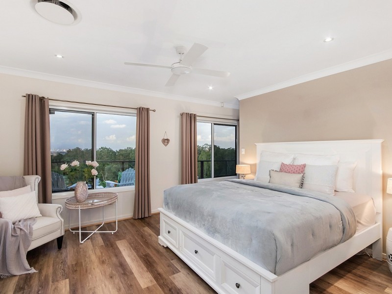 25 Southern Skies Avenue, Reedy Creek QLD 4227